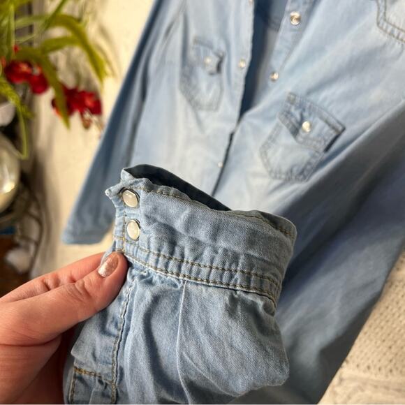 BLUE ASPHALT | Chambray Women's Blouse Button Down Distressed Denim M - Picture 5 of 8